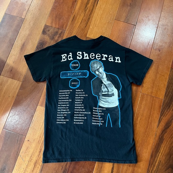 Ed Sheeran Official Tour T-Shirt | Dashed Stage Photo Logo, Men's Black T-Shirt, Size XL, 100% Cotton